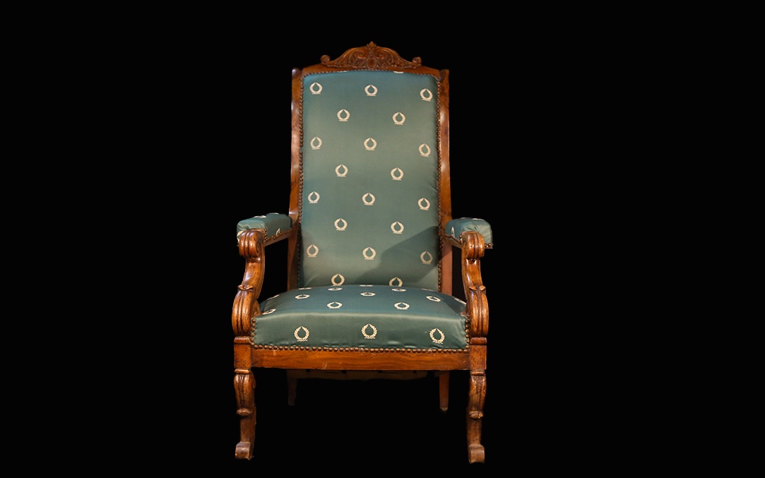 Fauteuil Voltaire, époque Restauration, noyer -photo-3