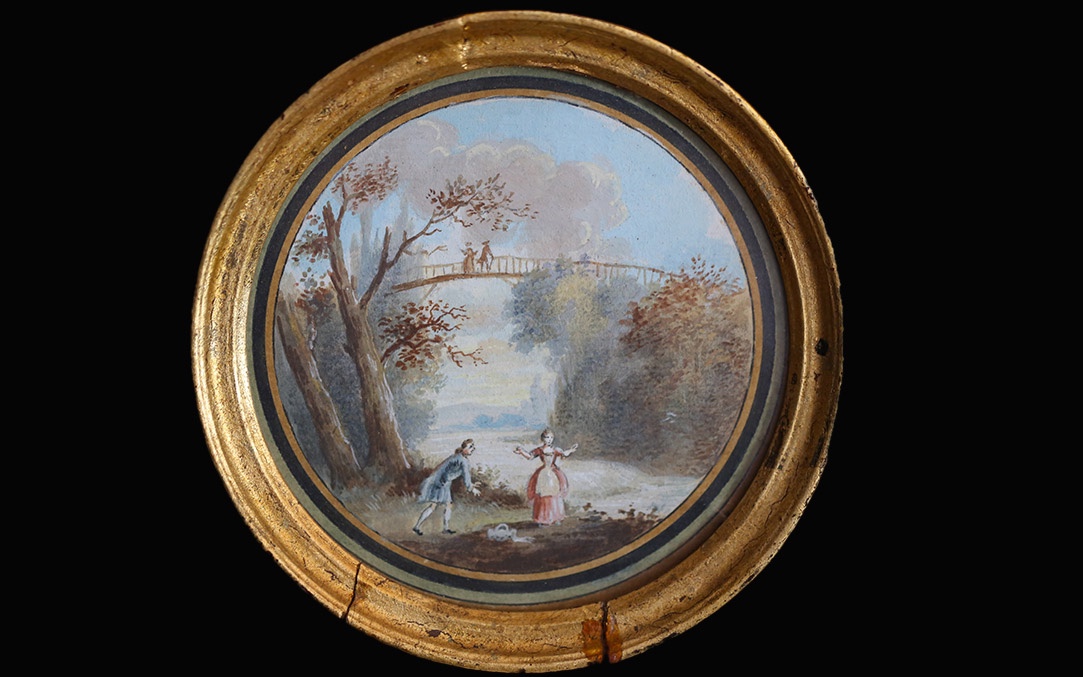 Miniature XVIIIeme, peinture sur papier (daim.12cm)