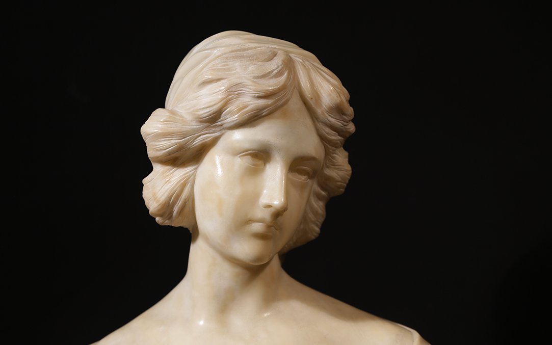Bust Of A Woman, Carrara Marble, 19th Century, Signed -photo-3