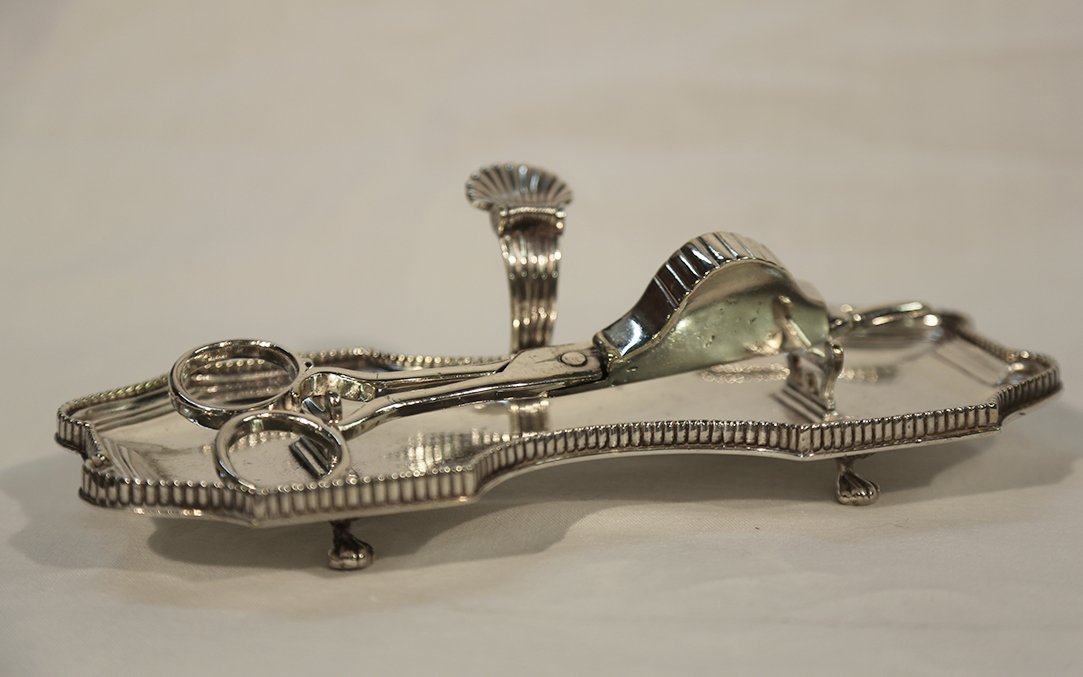 Mouchette en Argent massif Fin du XVIIIe, 475g-photo-4