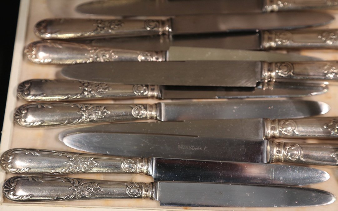 19 Silver And Stainless Steel Knives -photo-3