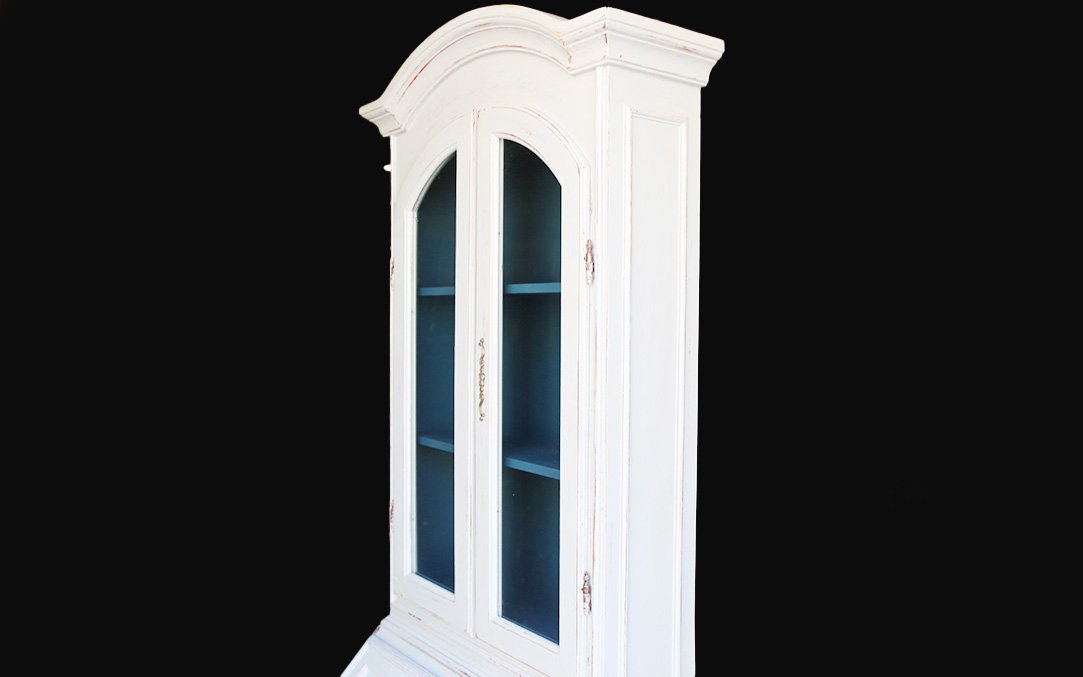 XXth Century Secretary/window-photo-3