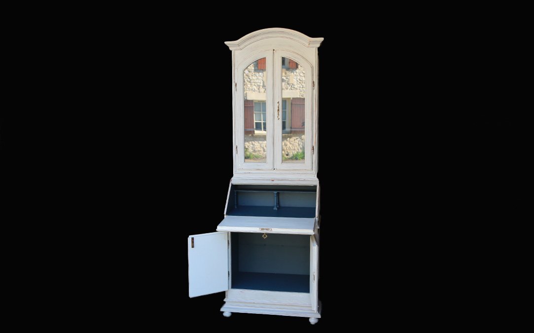 XXth Century Secretary/window-photo-3