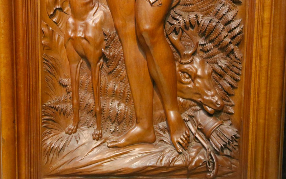 Large High Relief, Diana The Huntress, Walnut-photo-4