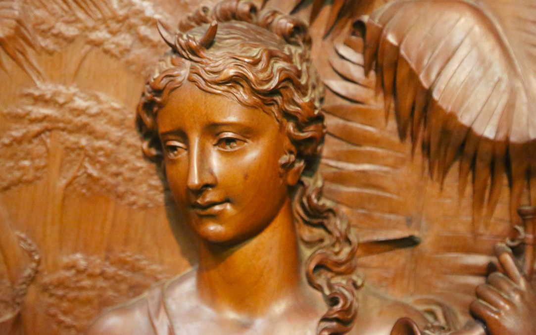 Large High Relief, Diana The Huntress, Walnut-photo-2