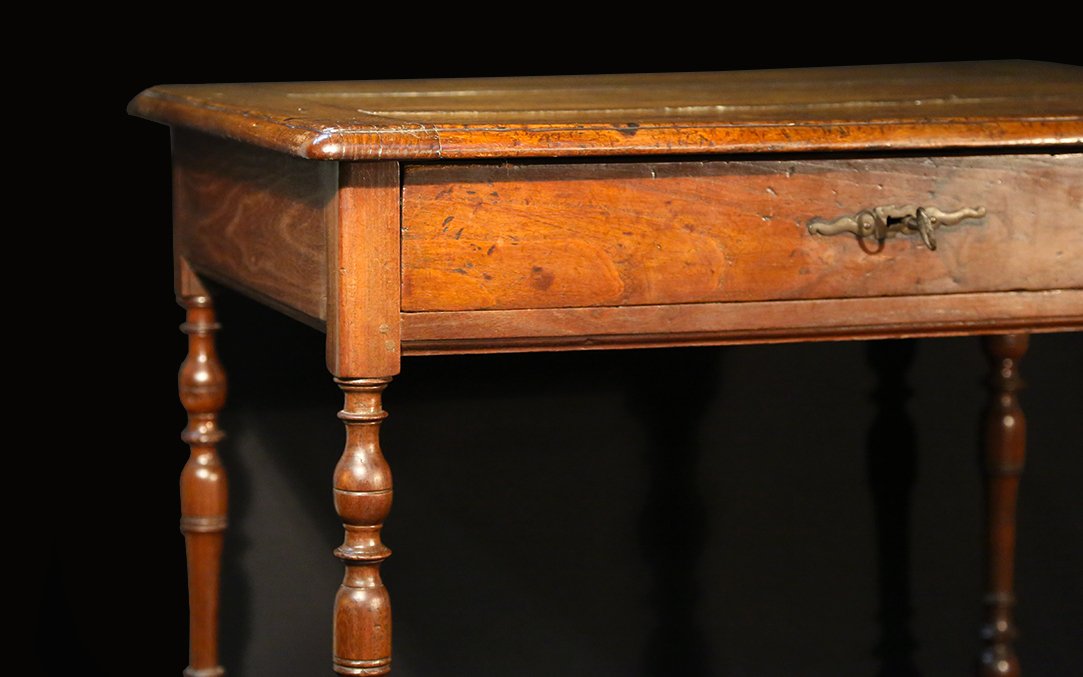 Louis XIII Small Table, Walnut, 17th Century-photo-3