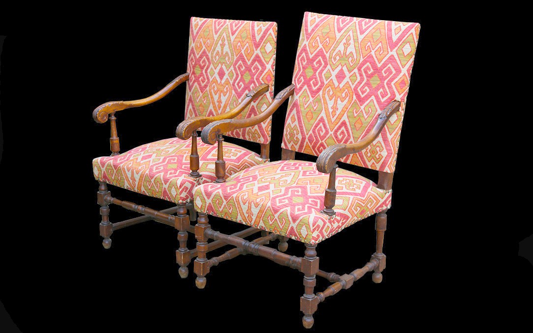 Paire De Fauteuils Style Louis XIII , XIXème Siècle