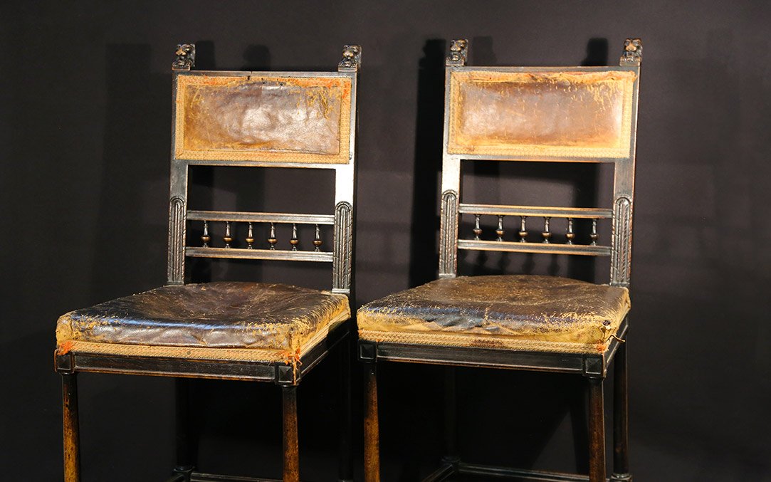 Paire de chaises décoratives XVIIIeme, style Renaissance-photo-2