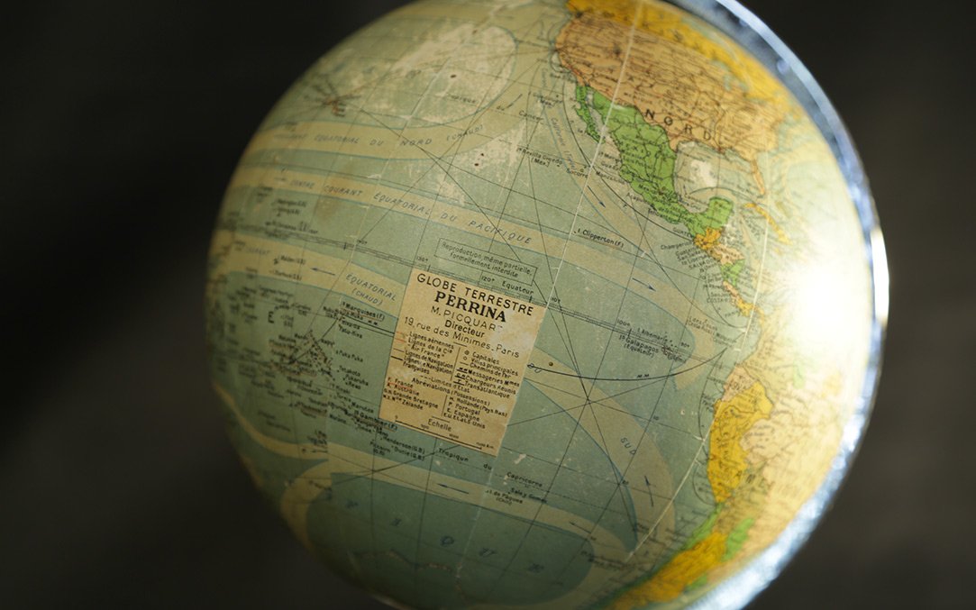 Lighted Globe, Glass And Paper, Circa 1950-photo-3