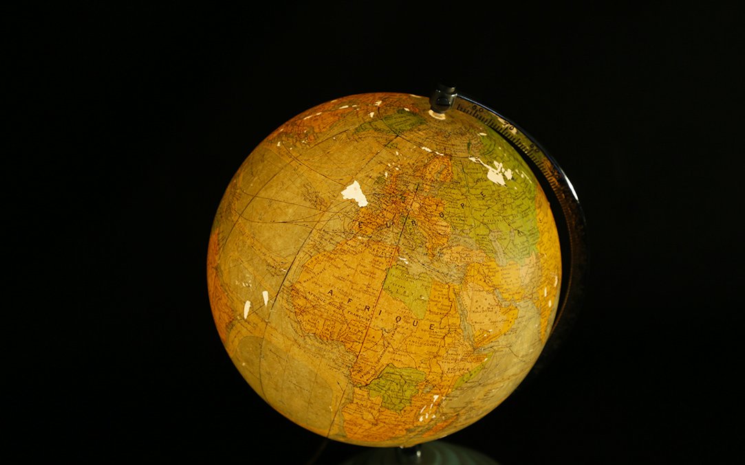Lighted Globe, Glass And Paper, Circa 1950-photo-3