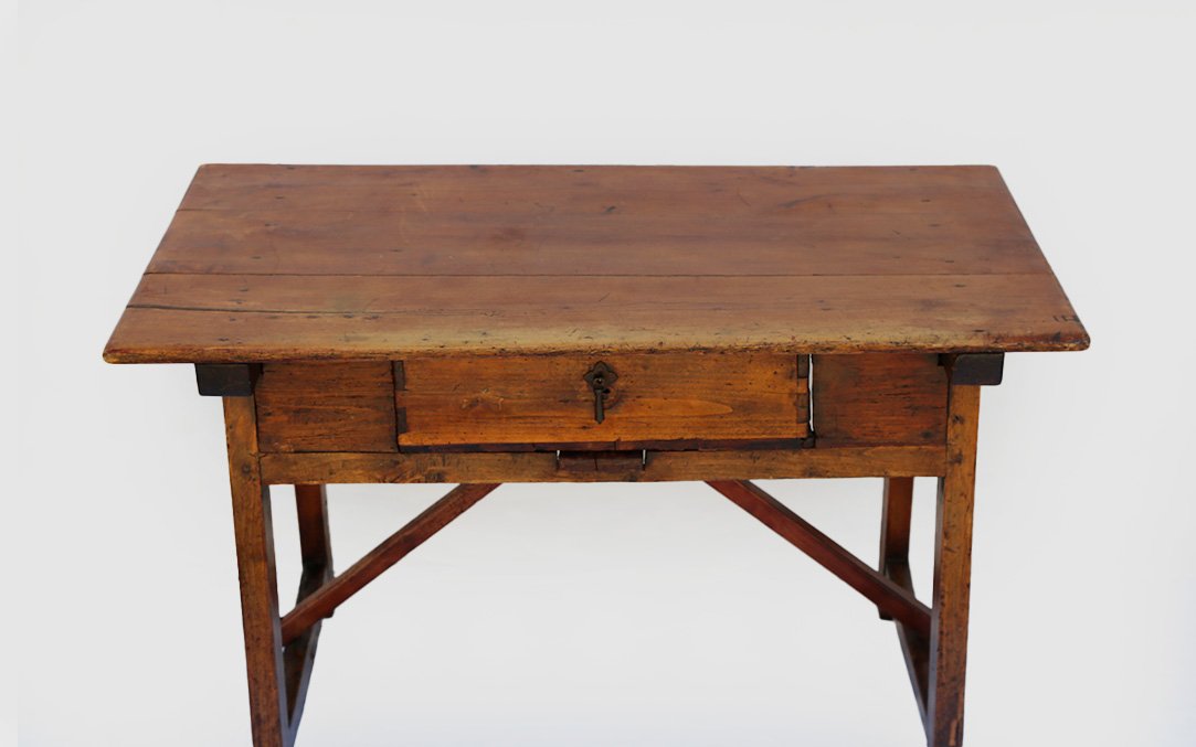 17th-century Changing Table -photo-4