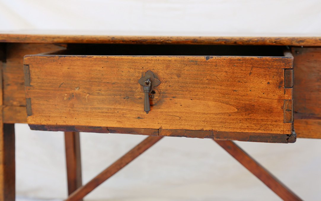 17th-century Changing Table -photo-2