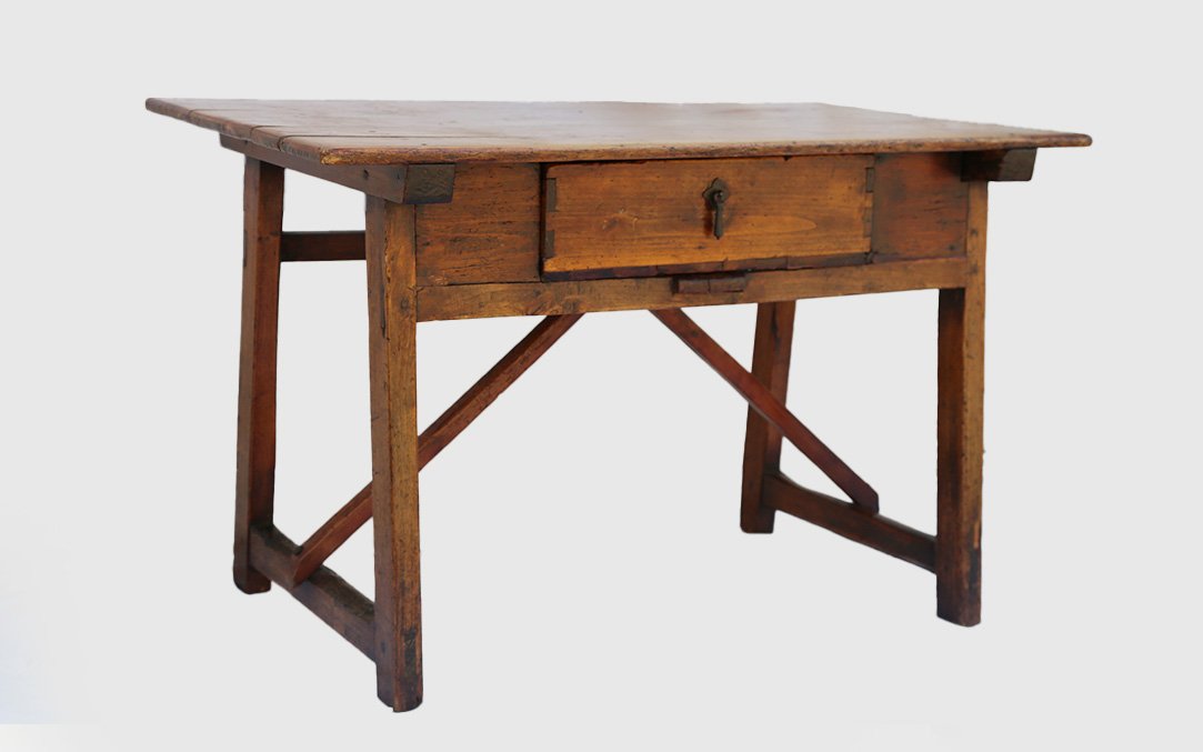 17th-century Changing Table 