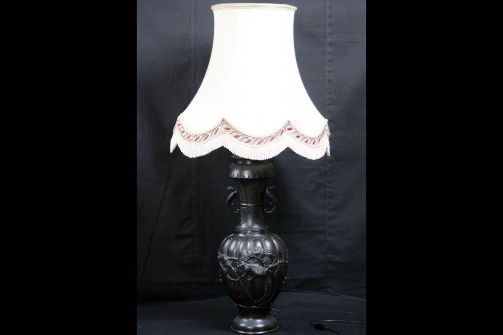 Large Chinese Bronze Lamp-photo-2