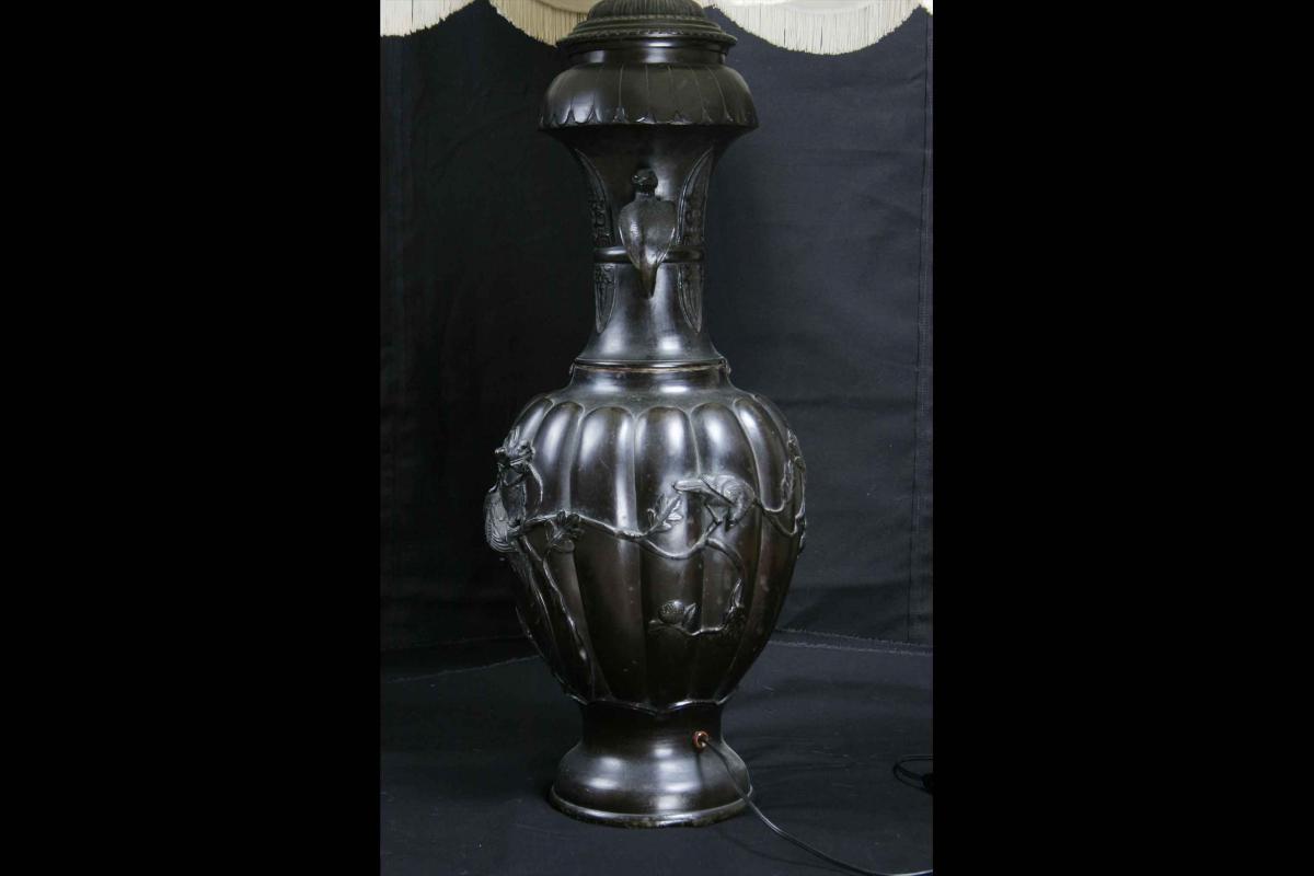 Large Chinese Bronze Lamp-photo-1