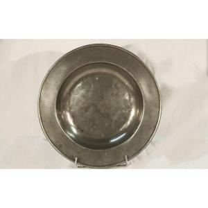 Large Cardinal Dish In Pewter, XVIIth