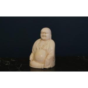 Buddha, XIXème siècle (hauteur: 7,5cm) 