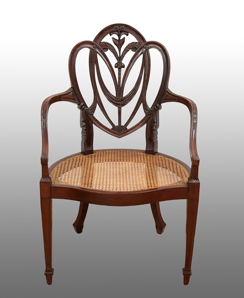 Antique Armchair In Solid Mahogany. England 19th Century.