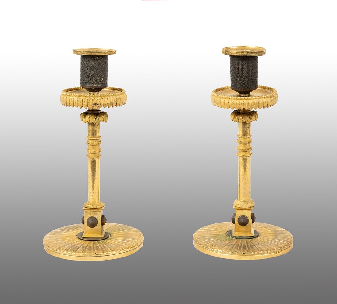 Paire De Bougeoirs Anciens Français Napoléon III En Bronze Doré. Epoque 19ème Siècle.