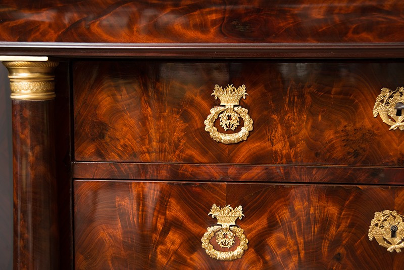 French Empire Chest Of Drawers In Mahogany Feather With Black Belgian Marble Top.-photo-2