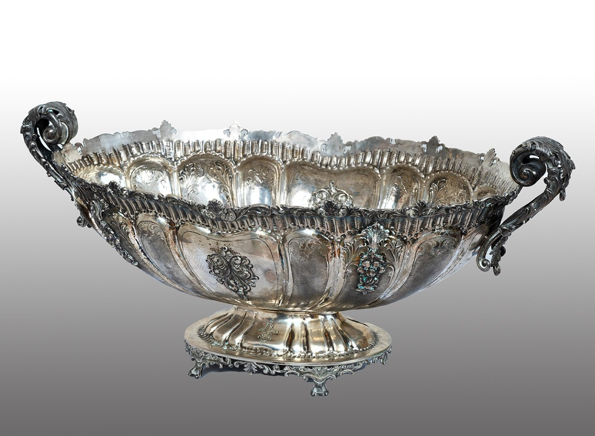 Antique Silver Centerpiece From The 20th Century.-photo-2