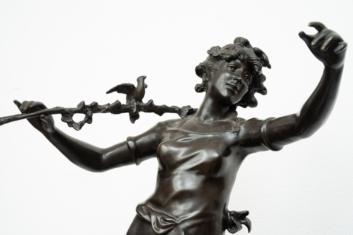 Antique Patinated Bronze Sculpture Depicting The "nimphe De Bois" Signed "louis Moreau" -photo-2