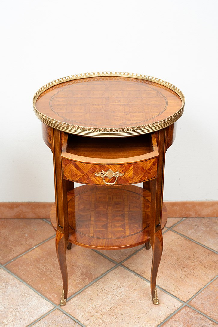 Paire de tables basses anciennes françaises Napoléon III, début XXe siècle.-photo-2
