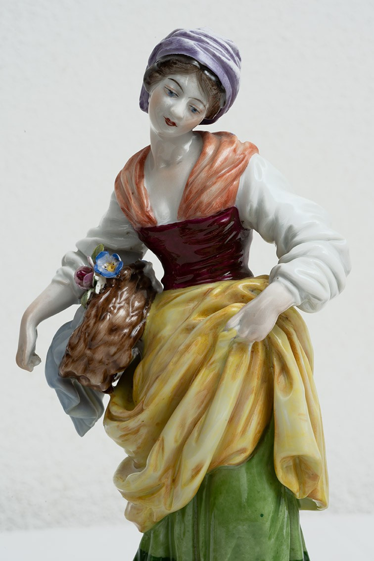 Four Antique Porcelain Sculptures From Naples, 19th Century.-photo-4