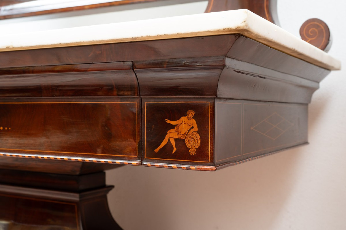 Antique Neapolitan Smith Toilet From The Early 19th Century.-photo-2