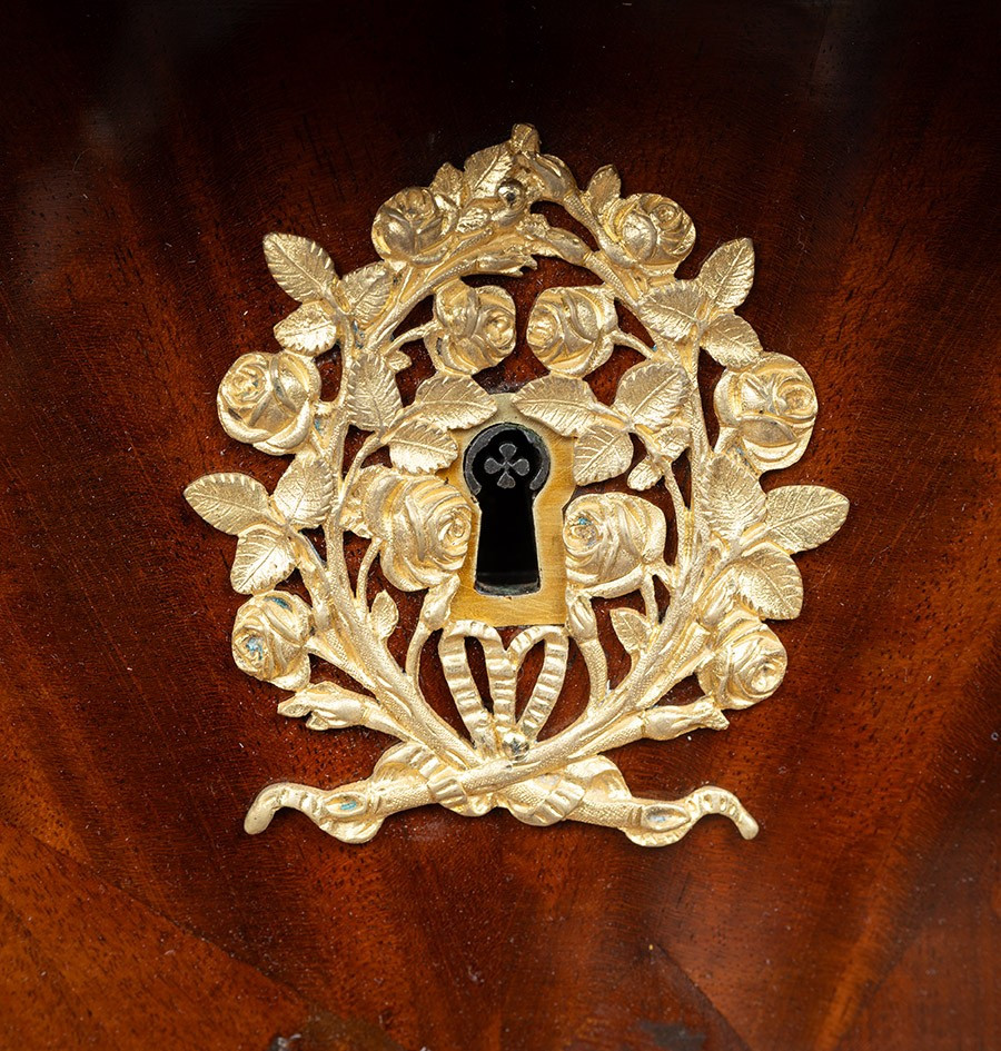 Commode ancienne empire français, début du XIXe siècle.-photo-1