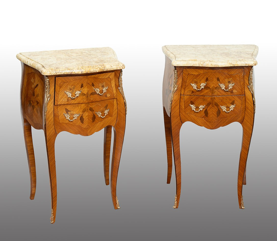 Paire de tables de chevet françaises anciennes, XXe siècle.
