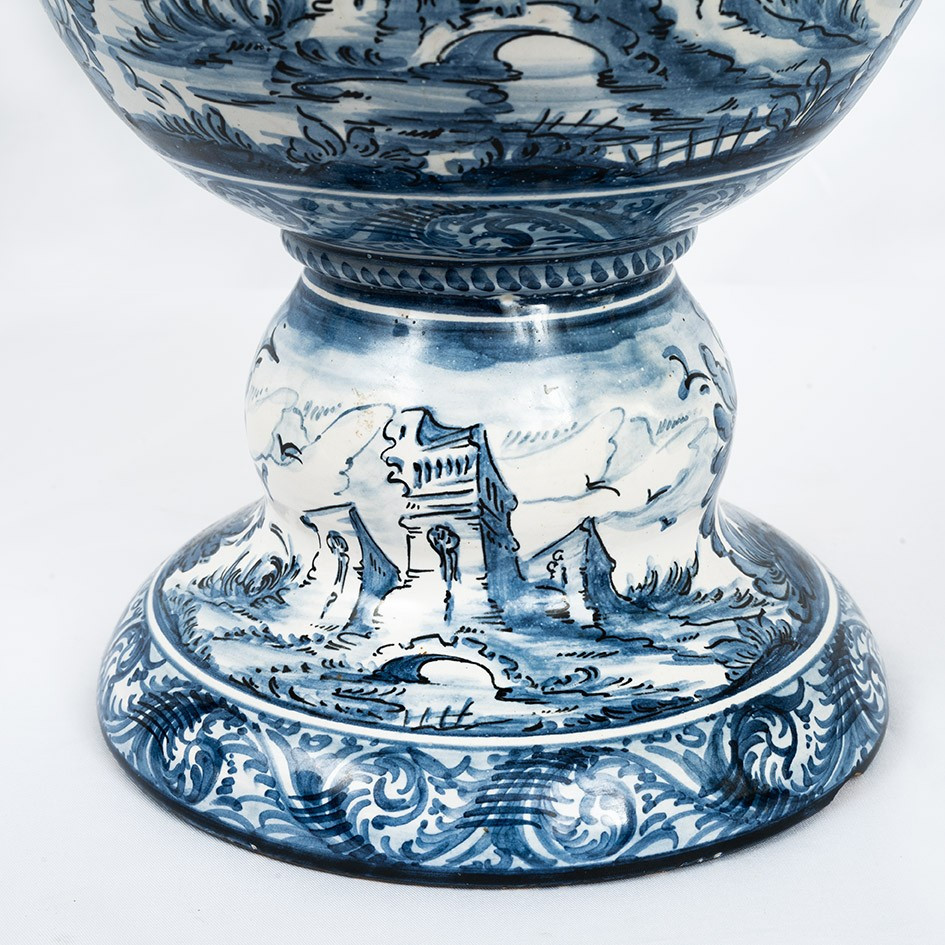 An Antique Glazed Majolica Vase From The 19th-century Albisola Factory.-photo-3