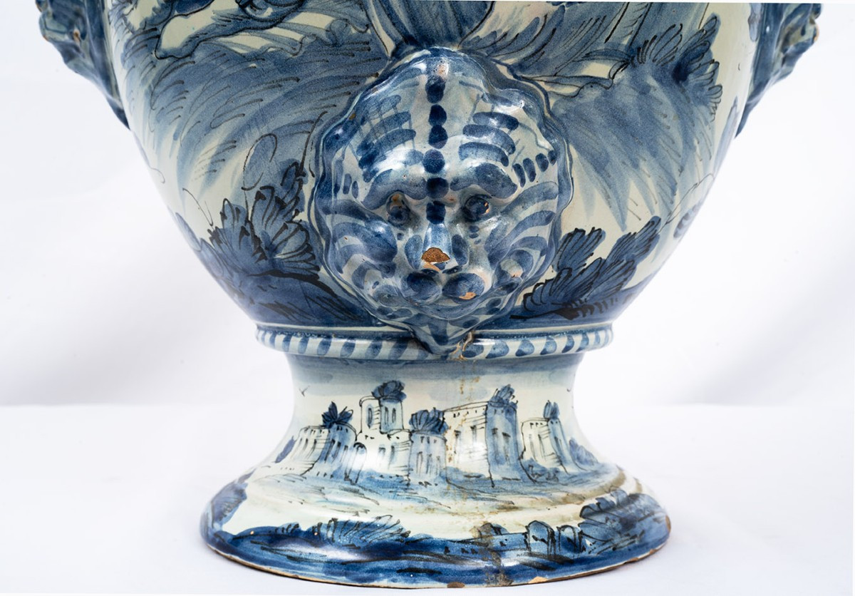 An Antique, Large Glazed Majolica Vase From The 18th Century-photo-4