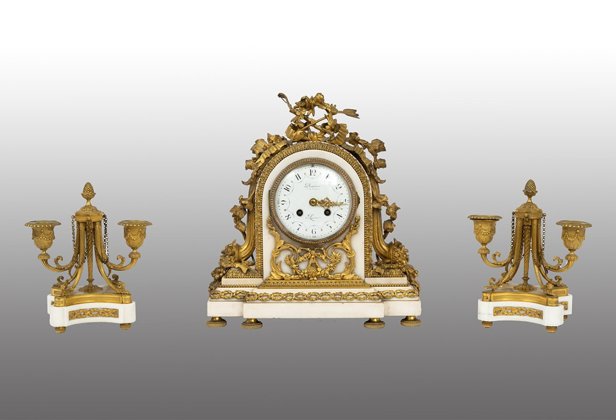 19th-century Napoleon III-style Triptych Clock In Gilded Bronze