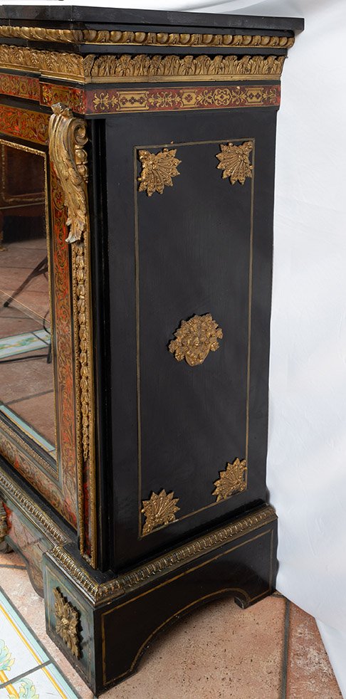 Vitrine ancienne, époque Napoléon III. France, XIXe siècle.-photo-1