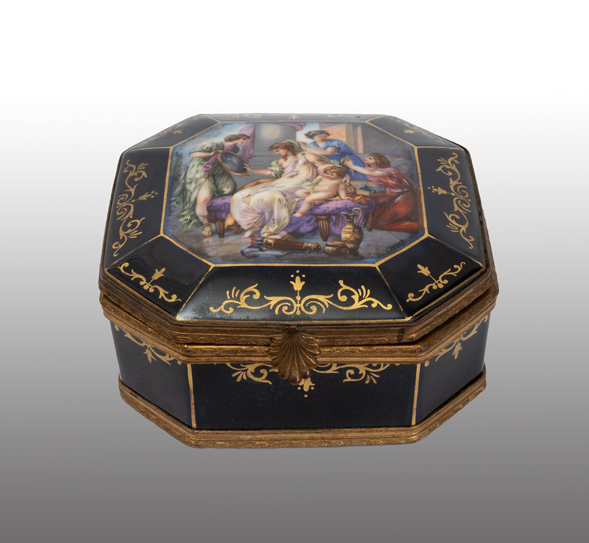 Coffret à bijoux ancien de Sèvres signé EONARD, XIXe siècle.
