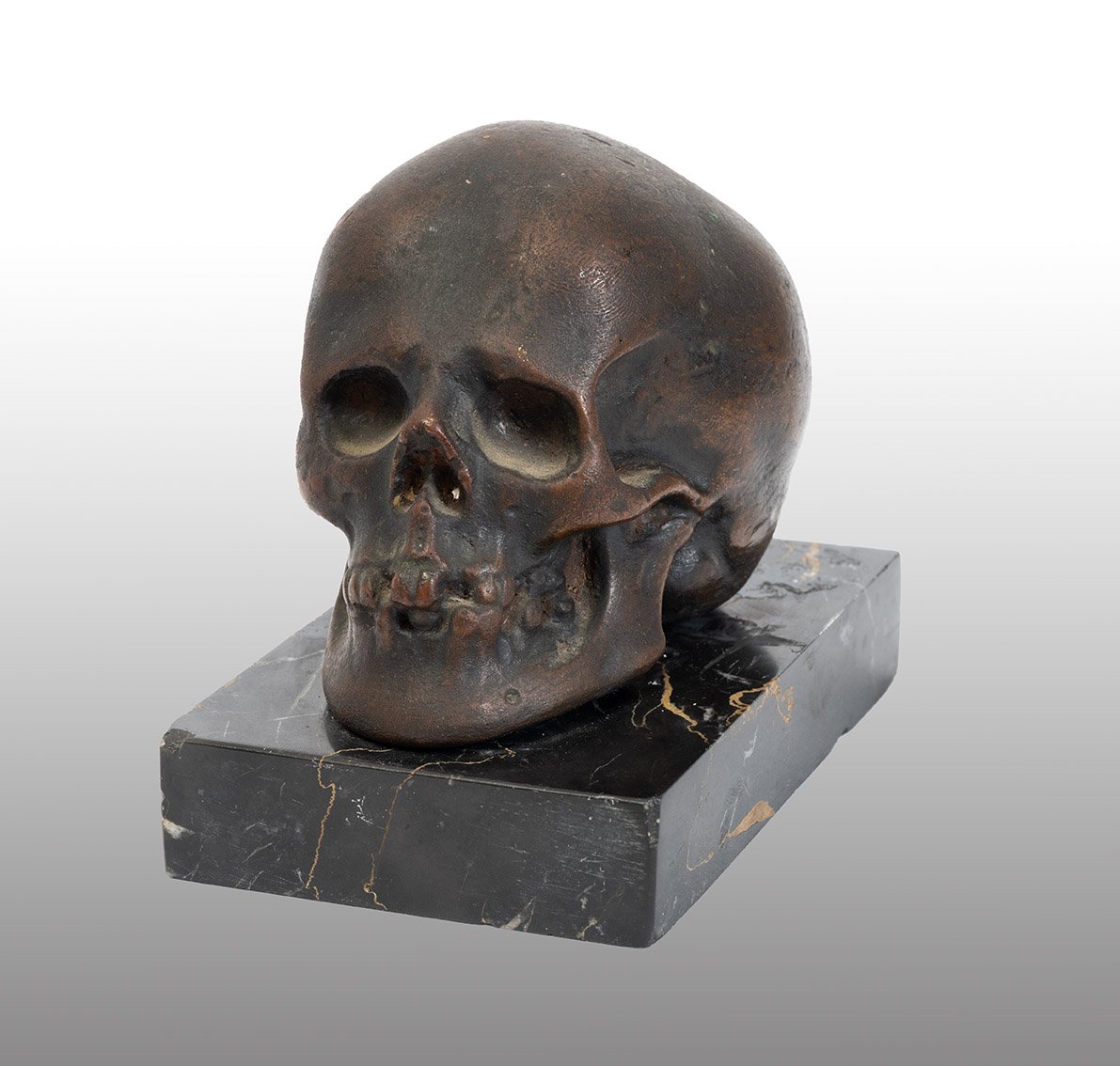 Sculpture ancienne Napolitaine en bronze patiné « Memento Mori ». XIXe siècle.