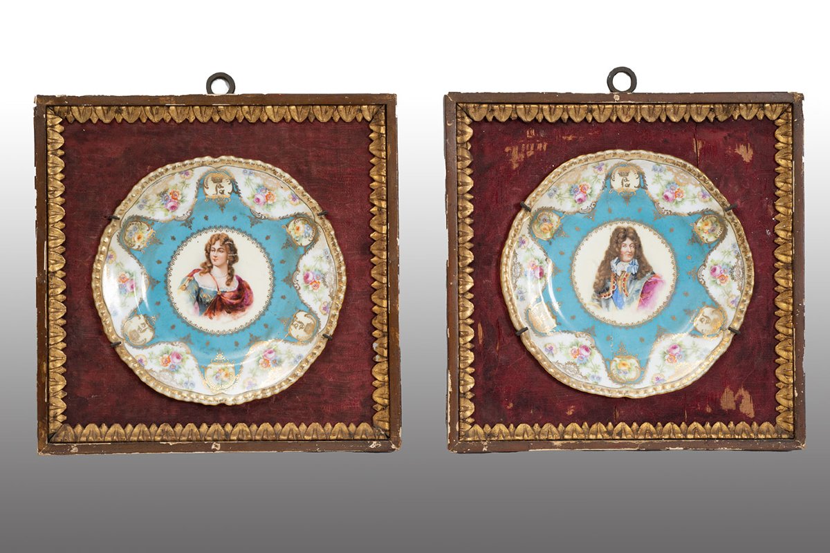 Pair Of Antique Ceremonial Plates In Polychrome Sèvres Porcelain, 19th Century