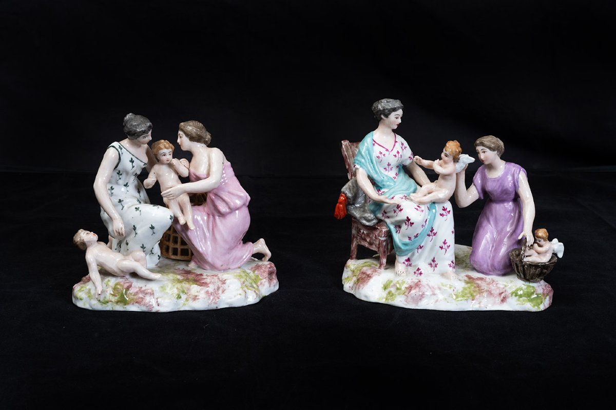 Paire de sculptures en porcelaine. Époque : fin du XIXe siècle.