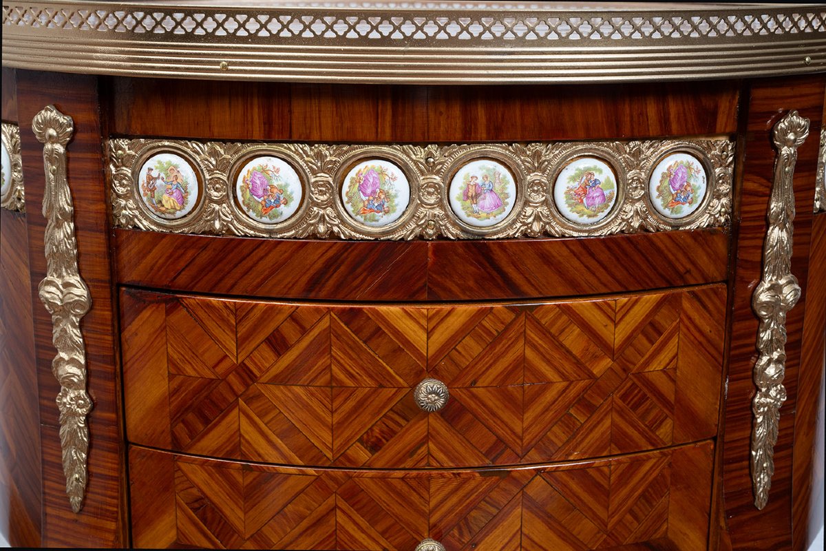 Table de chevet de style Napoléon III avec incrustations de plaques. France, XXe siècle-photo-4