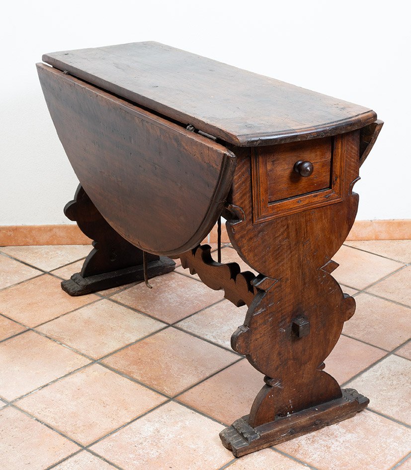 Antique Table With An "asse Di Coppe" Leg, Made Entirely Of Solid Walnut, 17th Century-photo-3