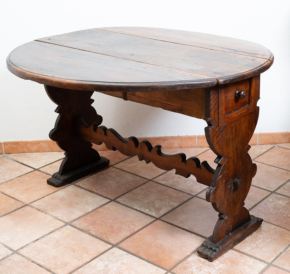Antique Table With An "asse Di Coppe" Leg, Made Entirely Of Solid Walnut, 17th Century-photo-4