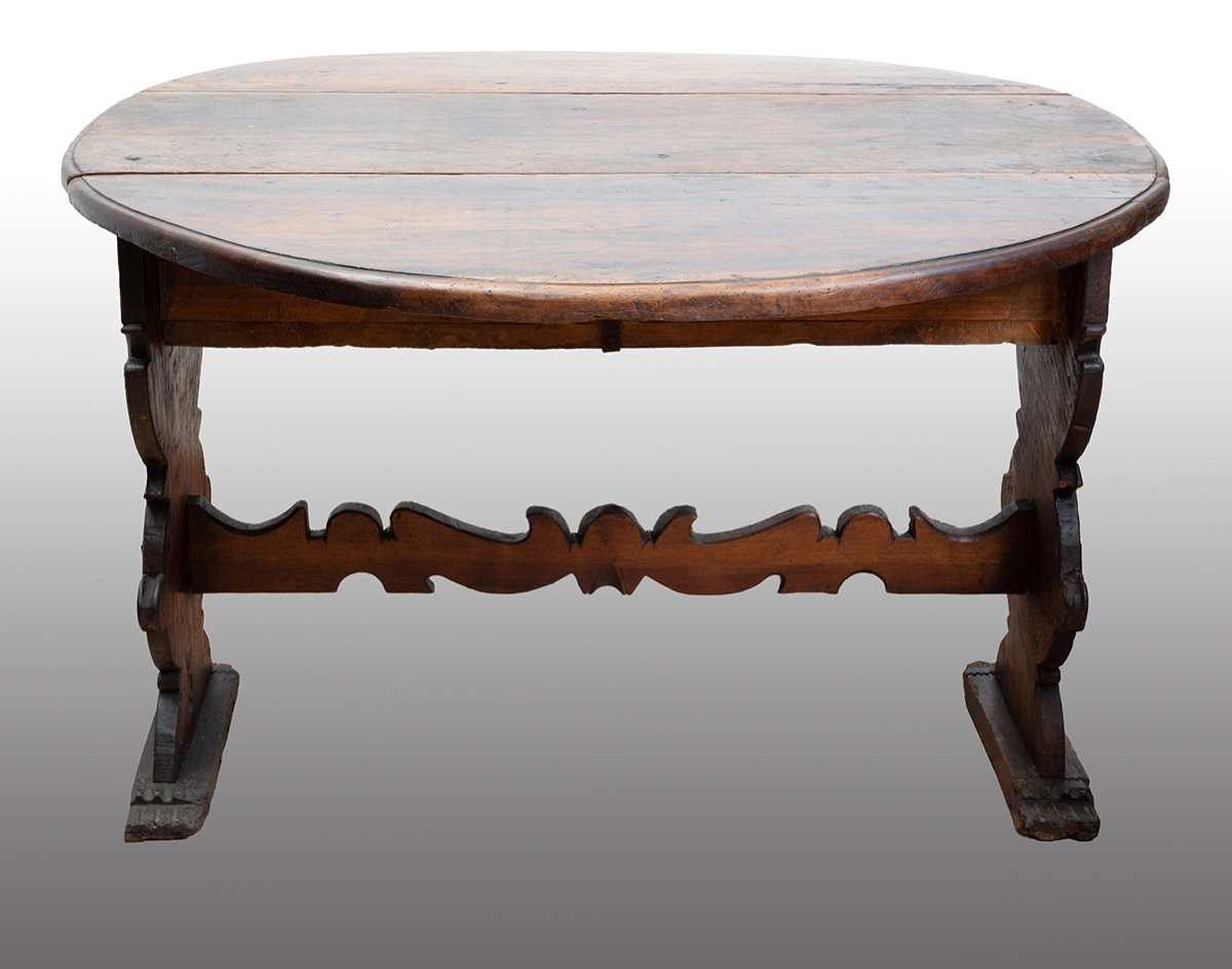 Antique Table With An "asse Di Coppe" Leg, Made Entirely Of Solid Walnut, 17th Century