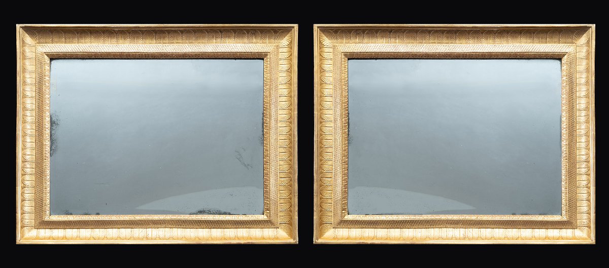Paire de miroirs anciens Empire Napolitain datant du début du XIXe siècle.