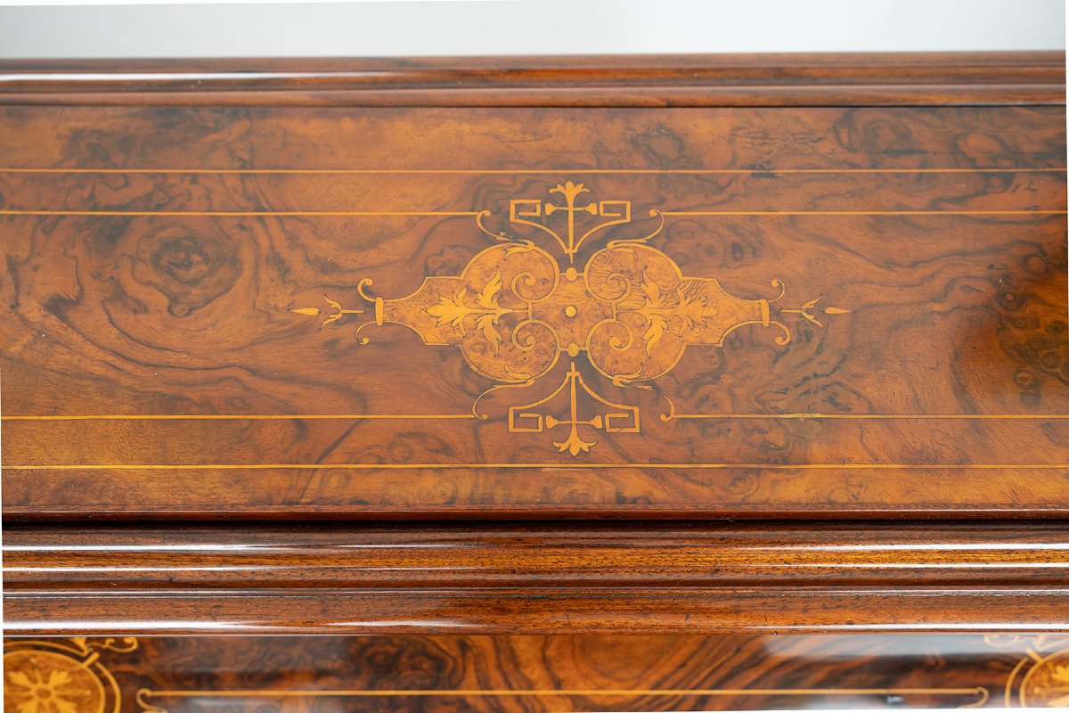 English Victorian Davenport Made Of Walnut Burl With Inlaid Details, 19th Century-photo-4