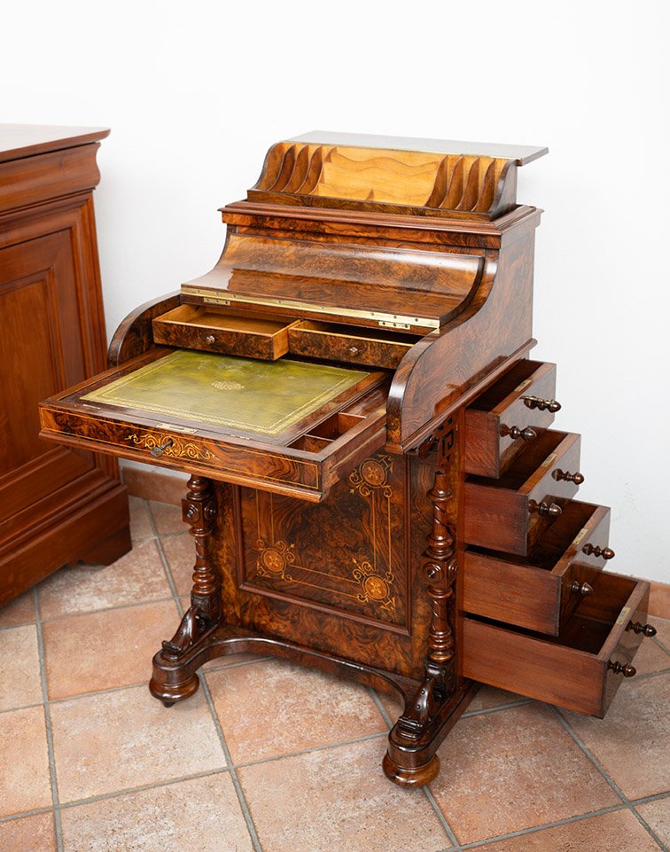 English Victorian Davenport Made Of Walnut Burl With Inlaid Details, 19th Century-photo-5