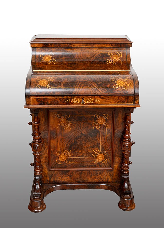 English Victorian Davenport Made Of Walnut Burl With Inlaid Details, 19th Century