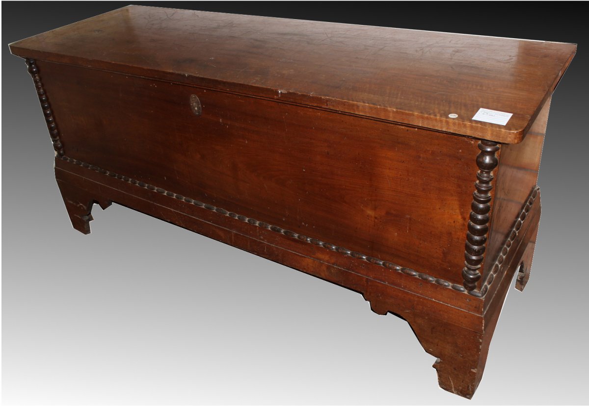 Antique Chest In Solid Walnut, Italy, 19th Century