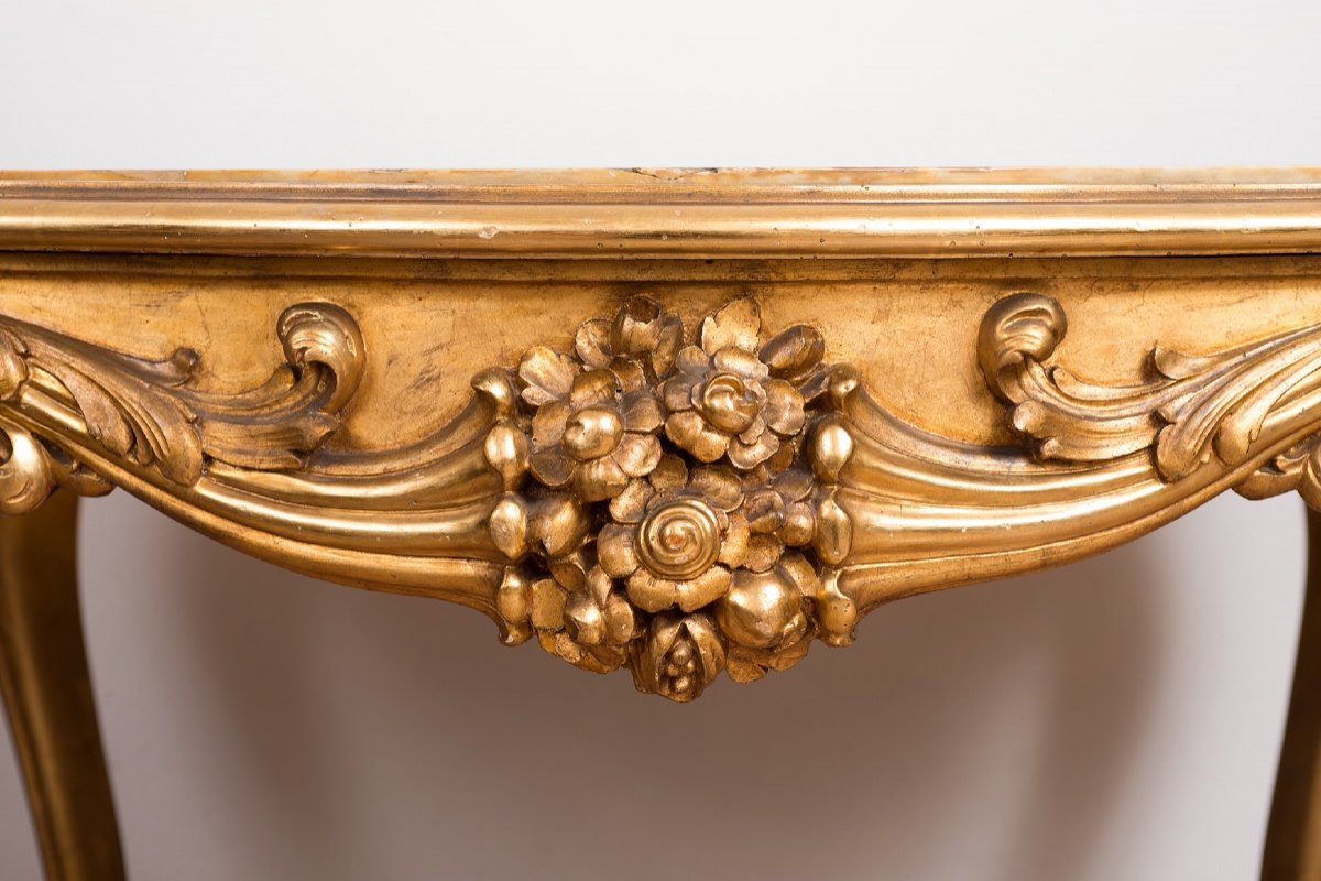 Antique Table In Golden And Carved Wood From The 19th Century.-photo-2