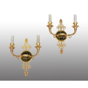 Paire d'appliques anciennes de style Empire, France, XIXe siècle.